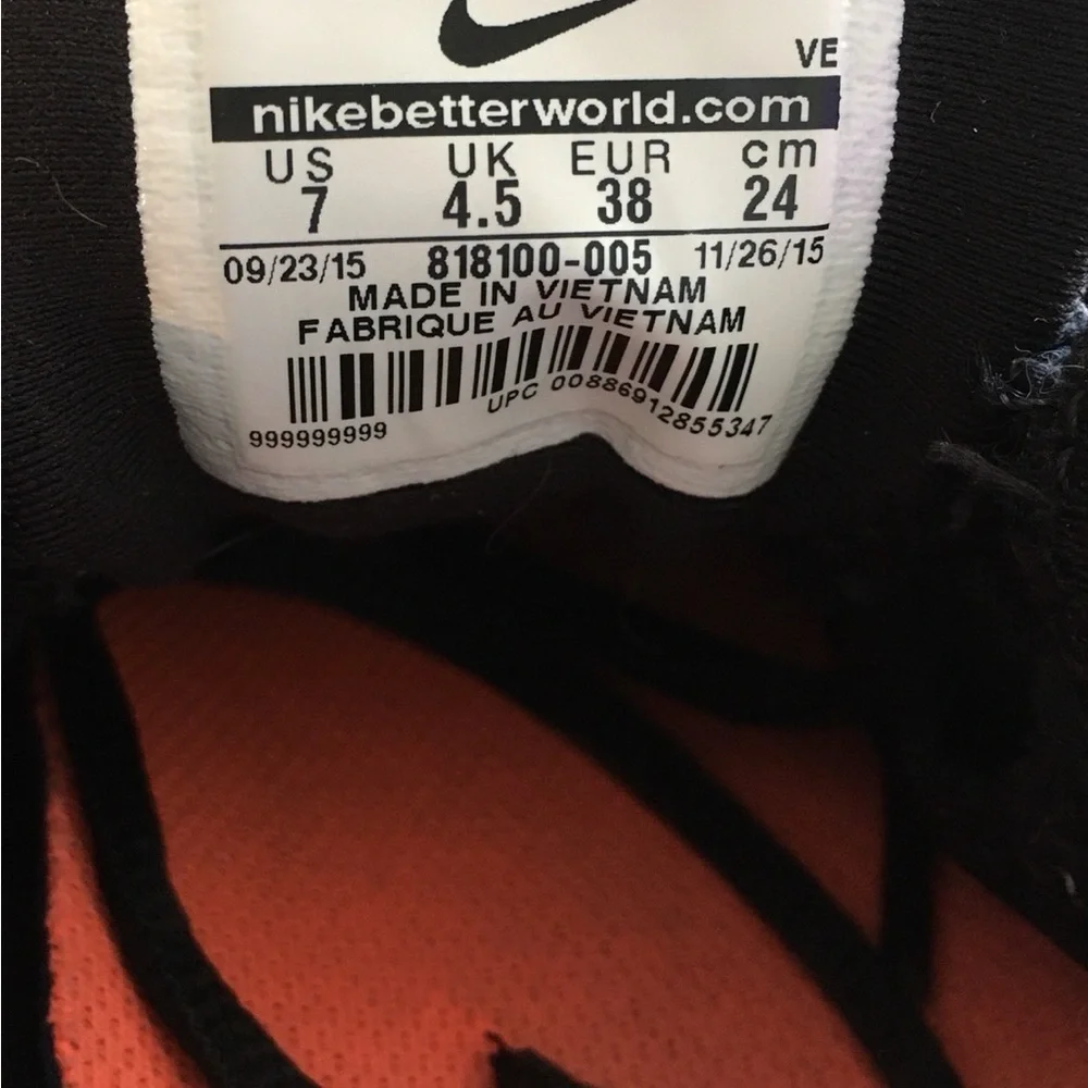 nike zoom Vomero Women Size 7